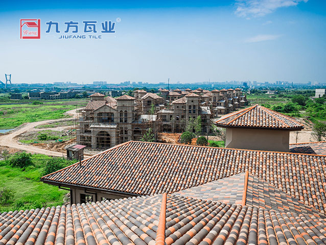 麣